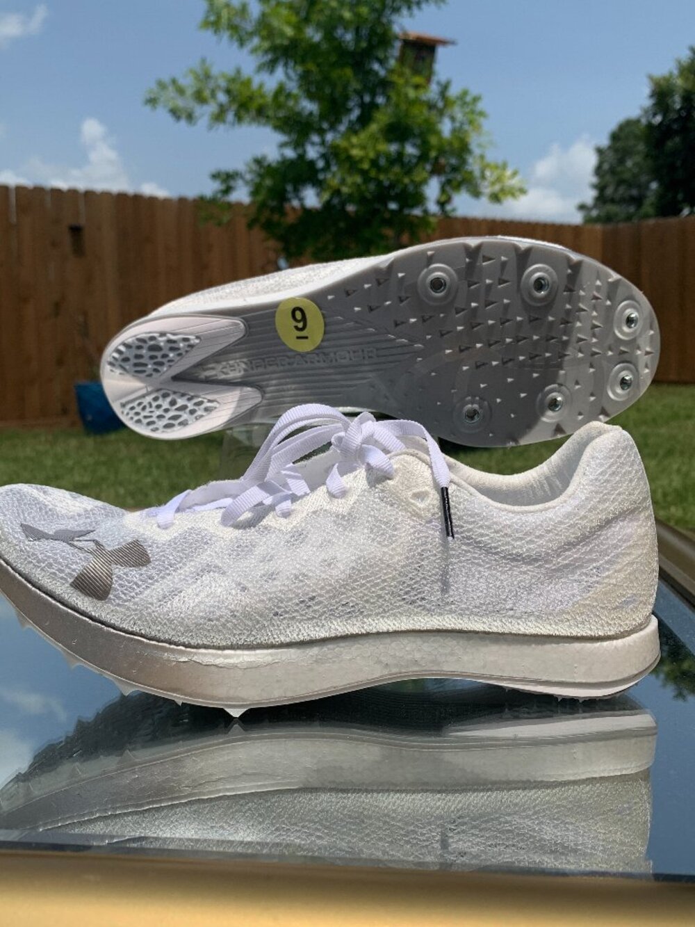 Under Armour Shakedown Elite Track Spikes Men Size 9 Women 10.5 White 3026442-10